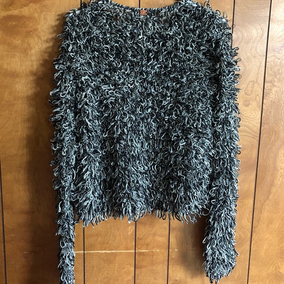 For Love and Lemons Knitz Joplin Shaggy Gray Black Fuzzy Sweater Pullover XS EUC - Picture 12 of 12